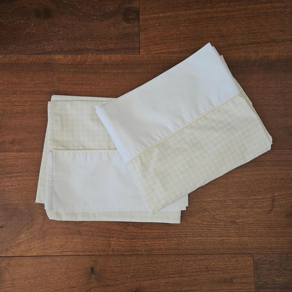 WestPoint Stevens Other - Vintage WestPoint Stevens Pair of Queen Pillowcases GinghamYellow White